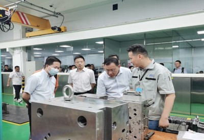 江蘇省5G產(chǎn)業(yè)聯(lián)盟開啟“走進(jìn)‘5G+工業(yè)互聯(lián)網(wǎng)’新聞信息服務(wù)”新篇章